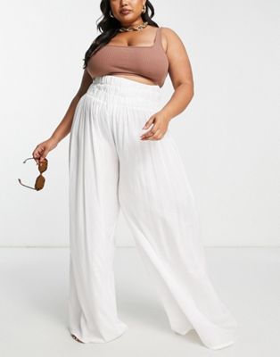 Esmee Plus Exclusive shirred wide leg beach pants in white