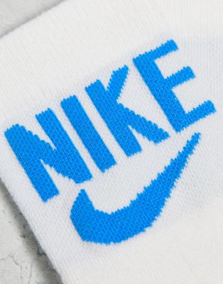 Nike Heritage 2-pack socks in white