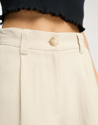 ASOS DESIGN Petite dad short with linen in stone
