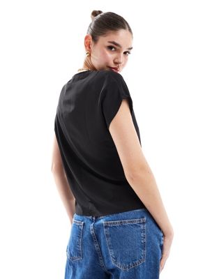 ASOS DESIGN v-neck woven tee in black