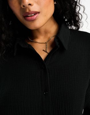 ASOS DESIGN cropped cheesecloth shirt in black
