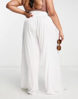 Esmee Plus Exclusive shirred wide leg beach pants in white