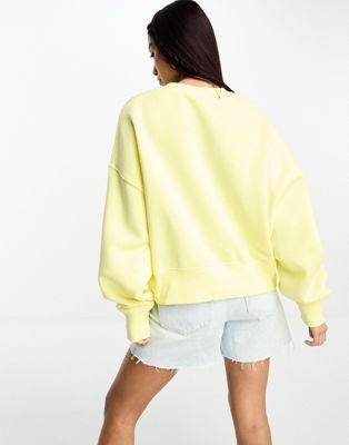 Nike retro fleece sweatshirt in yellow